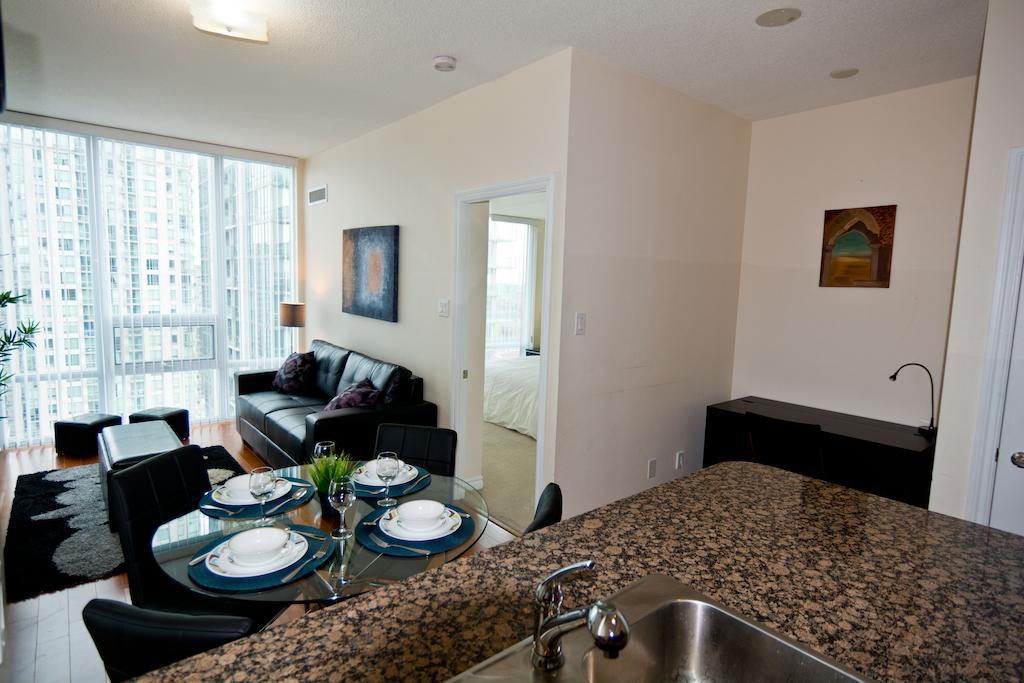 Maplewood Furnished Suites Mississauga Dış mekan fotoğraf