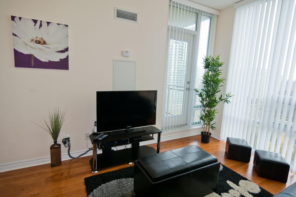 Maplewood Furnished Suites Mississauga Dış mekan fotoğraf